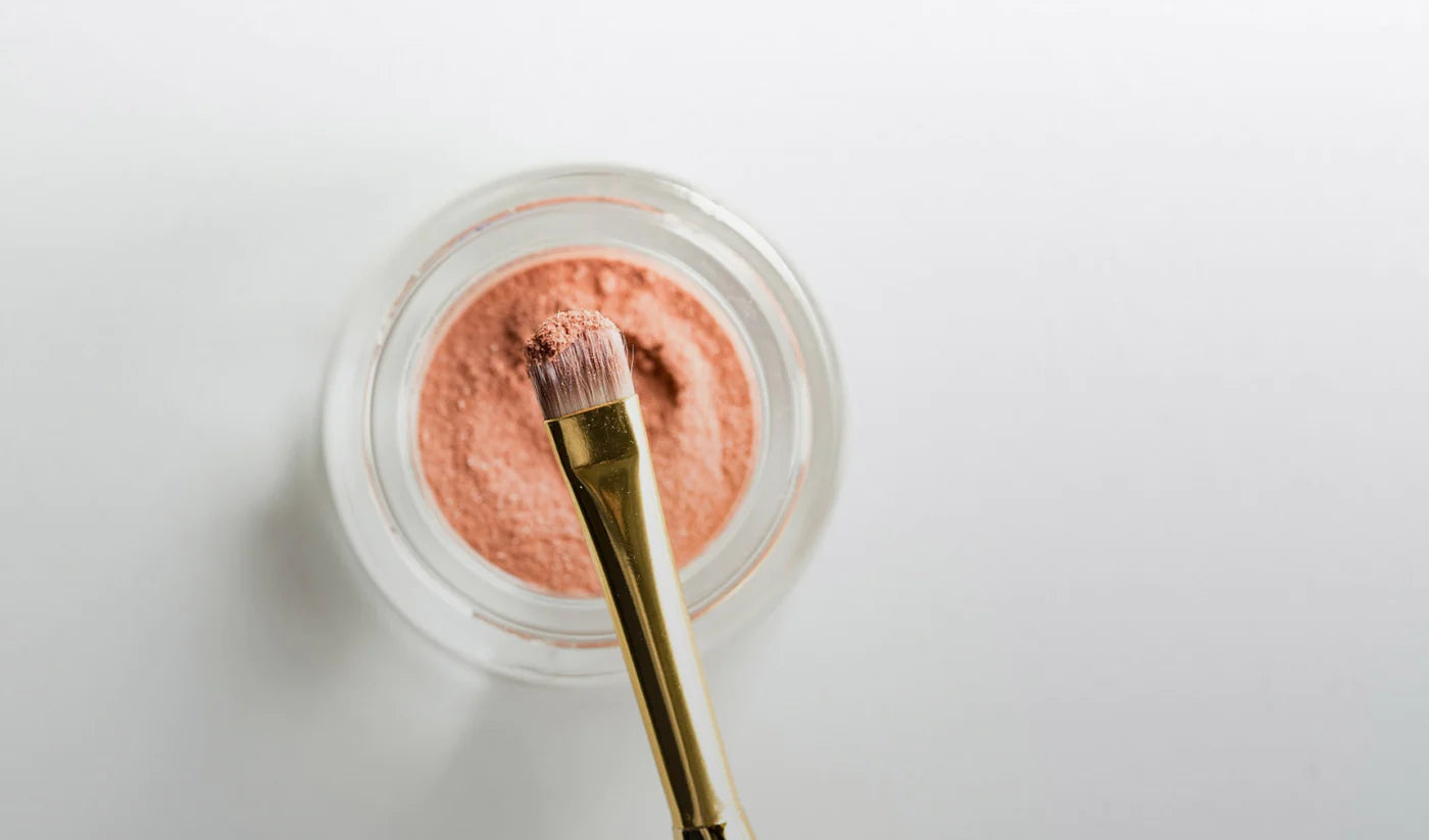 HOW TO CLEAN MAKEUP BRUSHES ?