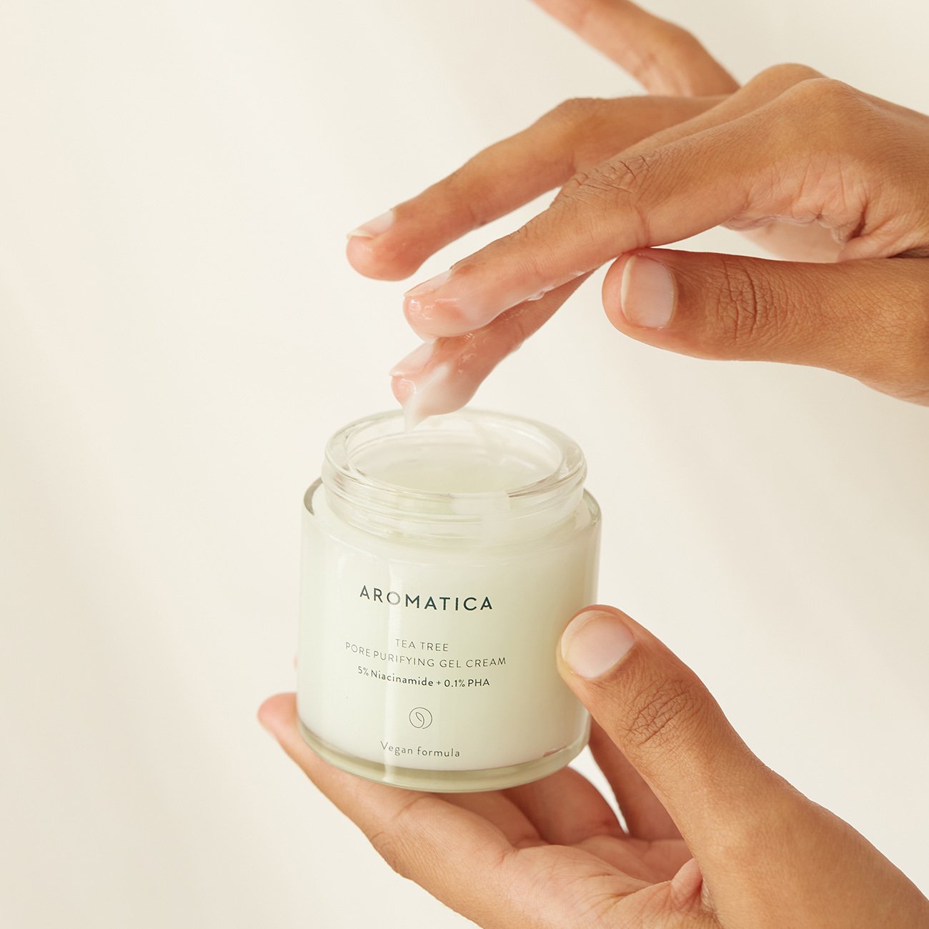 Tea Tree Pore Purifying Gel Cream 5% Niacinamide + 0.1% Pha